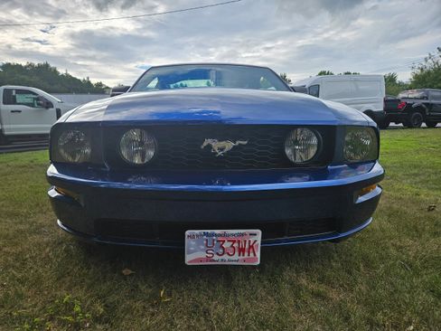Used 2006 Ford Mustang GT Premium RWD image 2