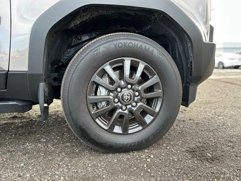 Used 2025 Toyota Land Cruiser image 9