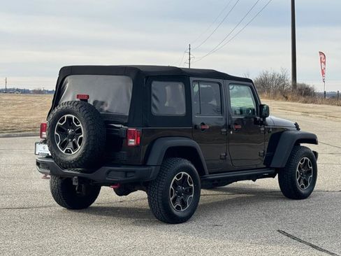 Used 2015 Jeep Wrangler Unlimited Rubicon w/ Dual Top Group image 8