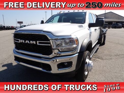 Used 2024 RAM 5500 Tradesman w/ Chrome Appearance Group AWD/4WD image 1