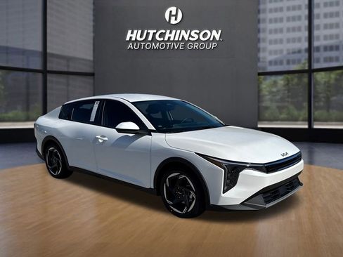 New 2026 Kia K4 EX FWD image 1
