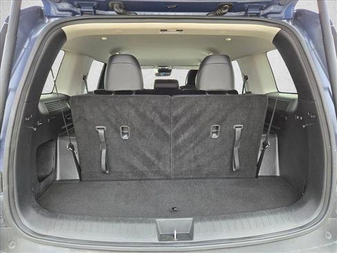 Used 2025 Hyundai Santa Fe SEL FWD image 6