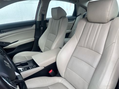 Used 2021 Honda Accord Touring image 22