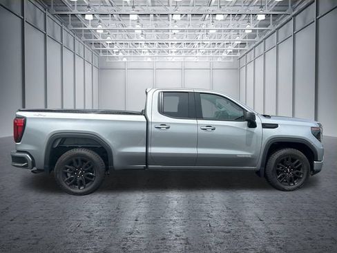 Used 2024 GMC Sierra 1500 Elevation AWD/4WD image 9