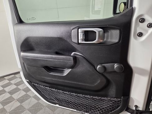 Certified 2019 Jeep Wrangler Unlimited Sport image 23