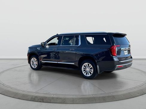 Used 2023 GMC Yukon XL SLT w/ SLT Premium Package AWD/4WD image 6