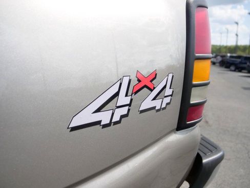 Used 2001 GMC Sierra 3500 4x4 Extended Cab image 22