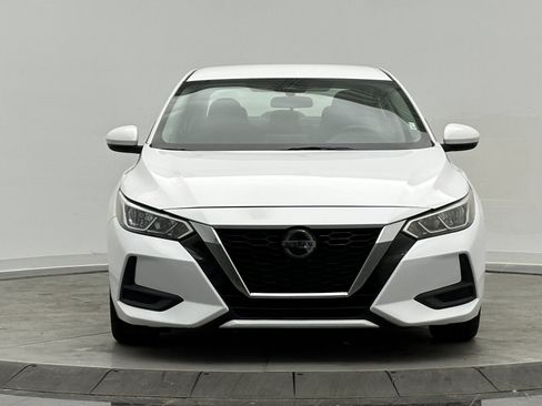 Used 2021 Nissan Sentra SV image 2