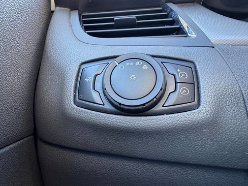 Used 2012 Ford Edge SEL image 12