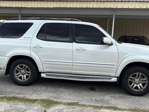 Used 2006 Toyota Sequoia Limited image 6