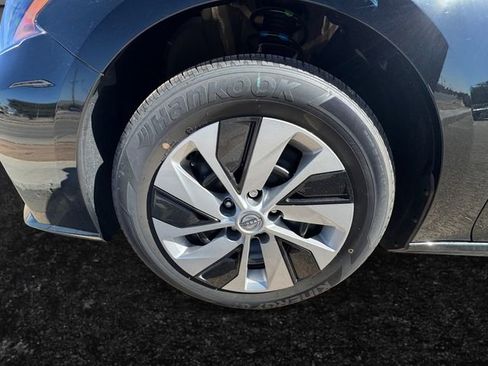 Used 2025 Nissan Altima 2.5 S image 27