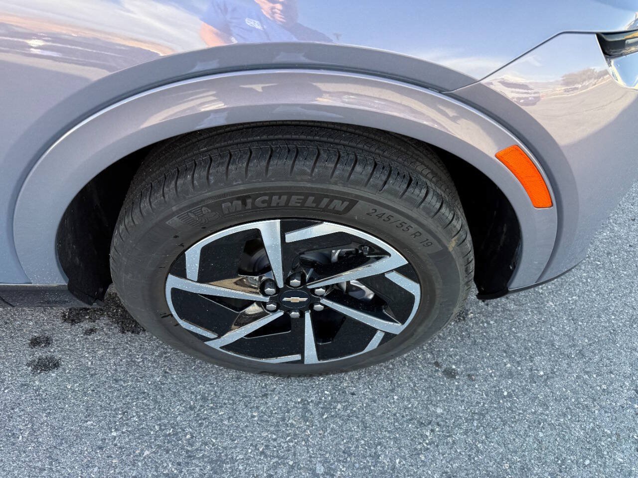 Used 2024 Chevrolet Equinox EV LT AWD/4WD image 15
