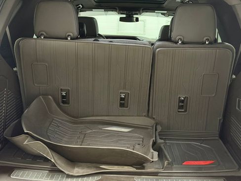 Used 2022 GMC Yukon Denali image 25