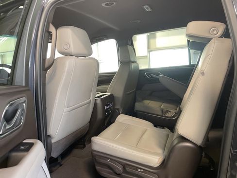 Used 2022 Chevrolet Suburban Z71 w/ Max Trailering Package image 21