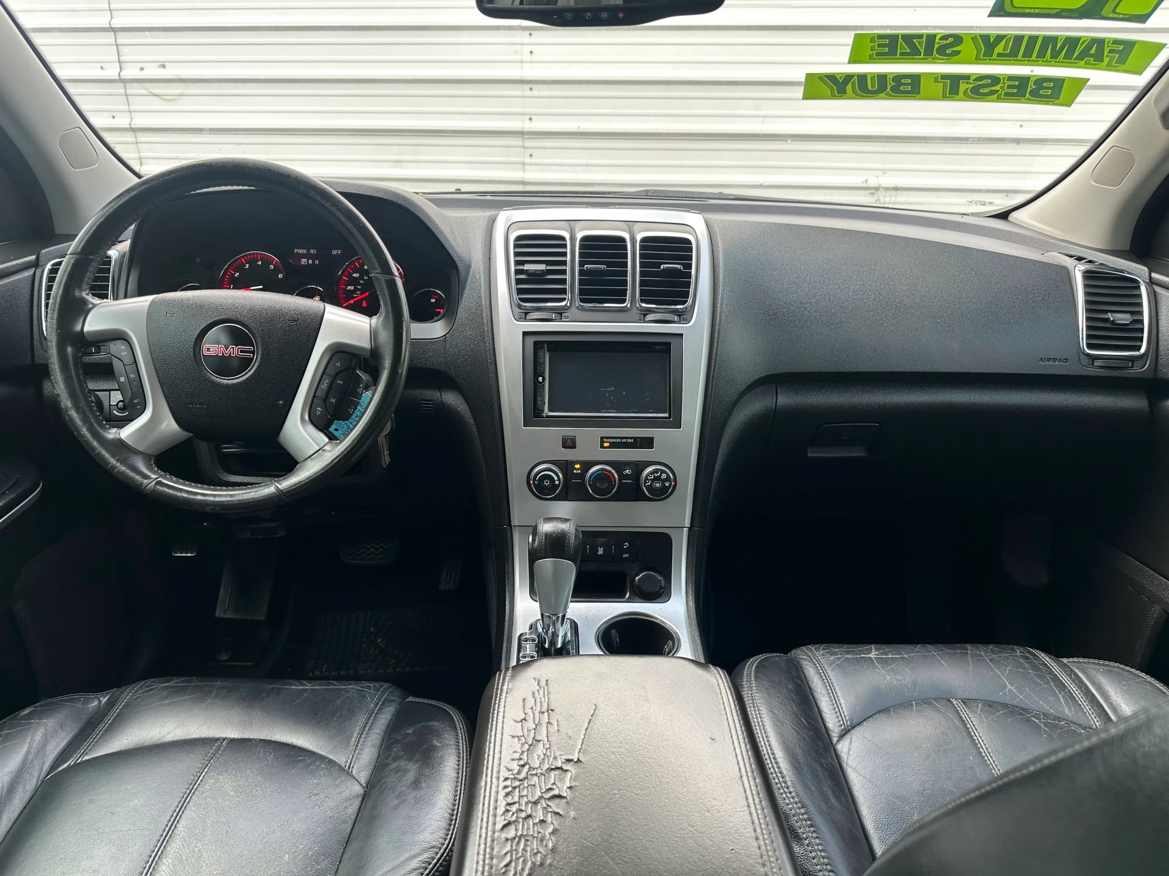 Used 2012 GMC Acadia SLE w/ LPO, 'HIT The Road' Package FWD image 18