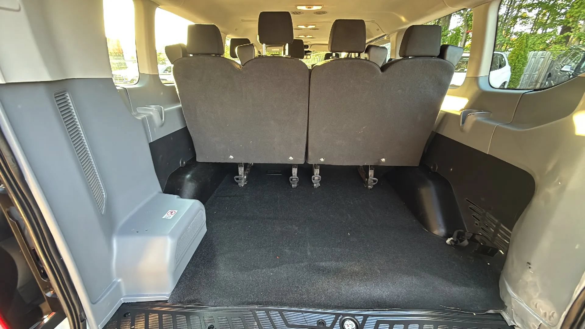 Used 2018 Ford Transit 350 XL RWD image 38