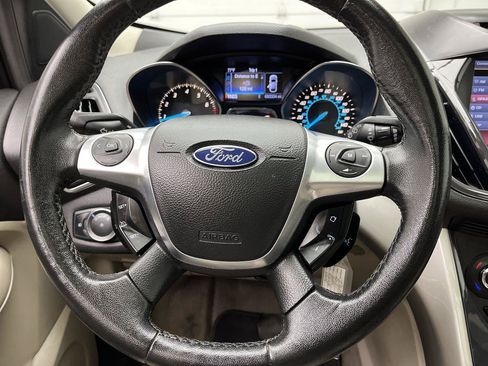 Used 2013 Ford Escape SEL FWD image 17