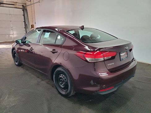 Used 2017 Kia Forte LX FWD image 5