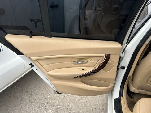 Used 2014 BMW 320i Sedan image 6