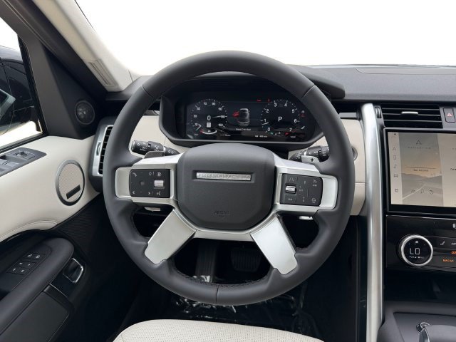 New 2026 Land Rover Discovery S AWD/4WD image 13