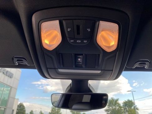 Used 2021 RAM 1500 Big Horn w/ Built-to-serve Edition AWD/4WD image 15