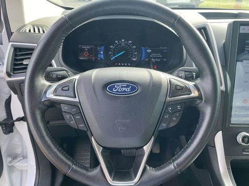 Used 2024 Ford Edge SEL AWD/4WD image 18