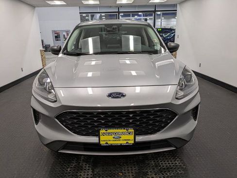 Certified 2022 Ford Escape SE w/ Cold Weather Package image 2