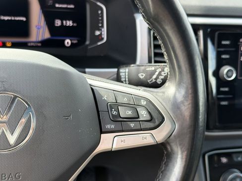 Used 2020 Volkswagen Atlas Cross Sport SEL image 23