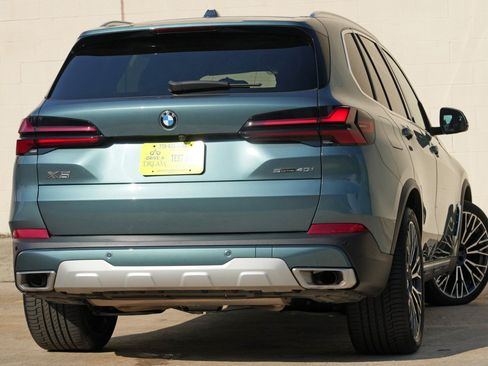 Used 2025 BMW X5 sDrive40i w/ Climate Comfort Package RWD image 5