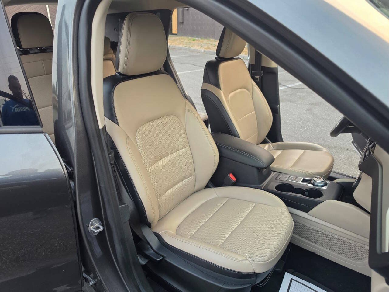 Used 2020 Ford Escape SE Sport FWD image 48