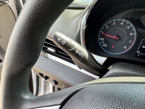 Used 2019 Chevrolet Traverse LS FWD image 26