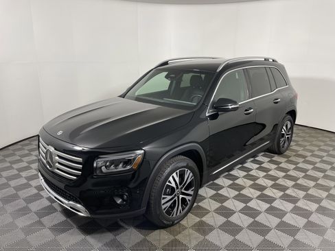 Used 2025 Mercedes-Benz GLB 250 image 9