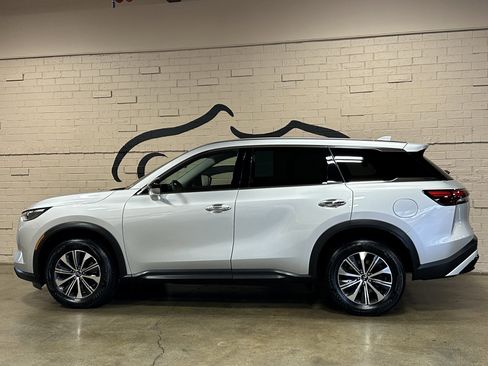 Used 2023 INFINITI QX60 Pure image 7