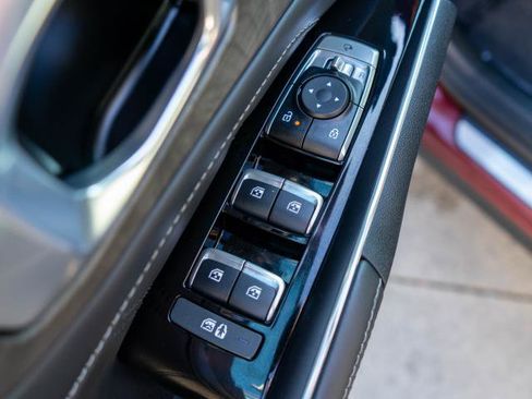 Certified 2025 Kia Sorento SX image 19