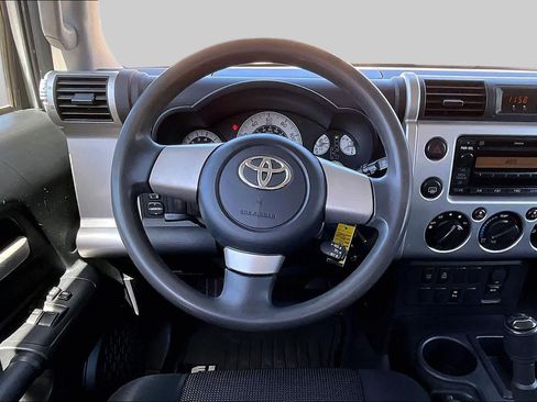 Used 2008 Toyota FJ Cruiser 2WD image 5