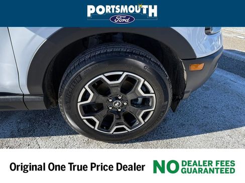Used 2025 Ford Bronco Sport Outer Banks AWD/4WD image 30