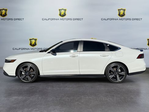 Used 2025 Honda Accord Sport image 2