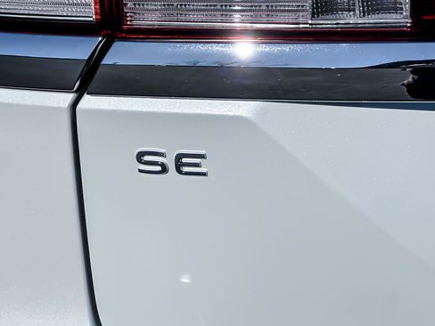 New 2026 Volkswagen Atlas SE image 26