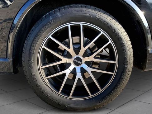 Used 2022 Dodge Durango R/T w/ Tow 'N Go Package image 10