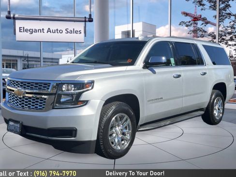 Used 2018 Chevrolet Suburban LT AWD/4WD image 9