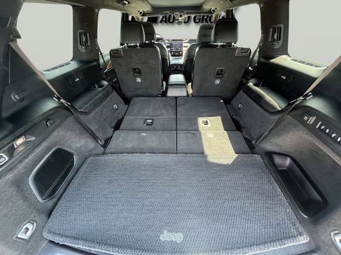 Used 2022 Jeep Grand Cherokee L Summit image 16