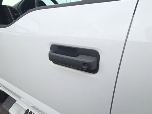 Used 2021 Ford F250 XL w/ Power Equipment Group image 19