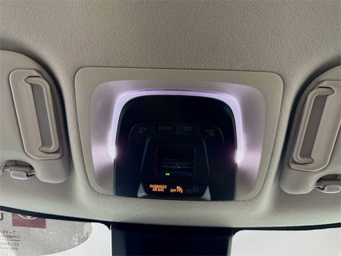 Certified 2025 Toyota Corolla LE image 18