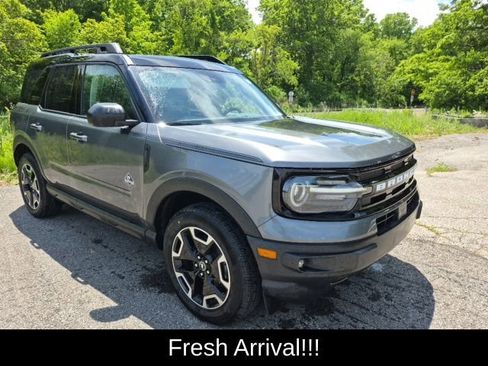 Used 2024 Ford Bronco Sport Outer Banks w/ Tech Package AWD/4WD image 4
