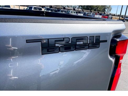 Used 2025 Chevrolet Silverado 3500 LTZ w/ Trail Boss Package AWD/4WD image 9