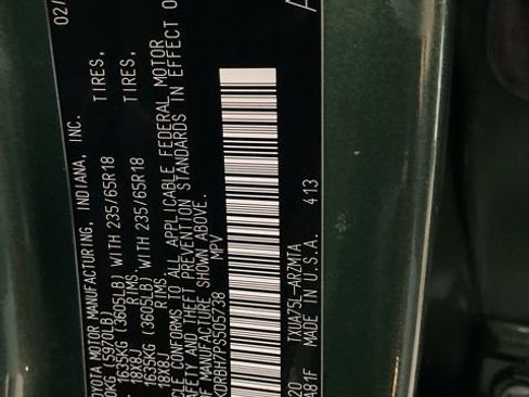 Used 2023 Toyota Highlander XLE image 23