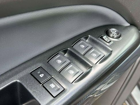 Certified 2022 Chevrolet Colorado Z71 AWD/4WD image 15