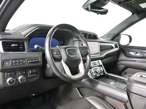 Used 2023 GMC Yukon Denali w/ Advanced Technology Package AWD/4WD image 23