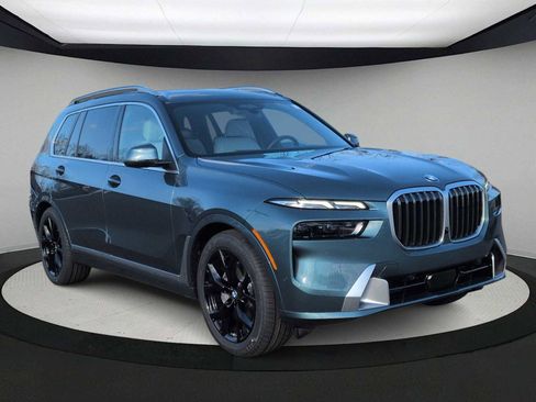 New 2026 BMW X7 xDrive40i image 2
