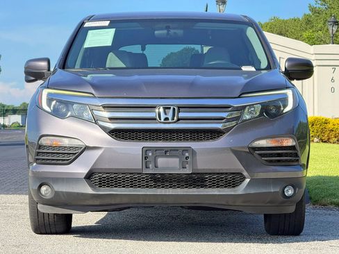 Used 2018 Honda Pilot EX image 3